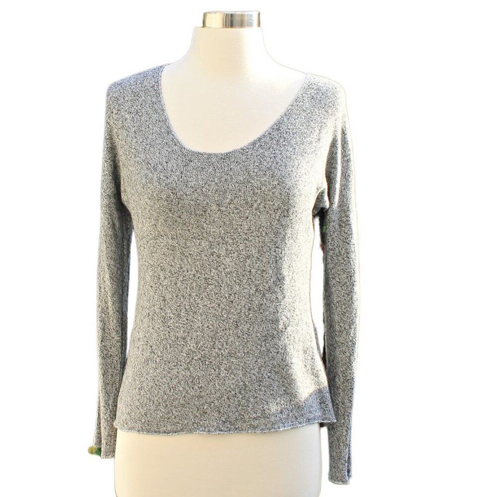 Scandal Women's Grey Sweater Long Sleeve Scoop Neck Lightweight
